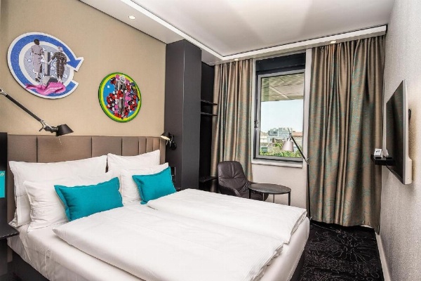 Motel One Wien Westbahnhof image 30